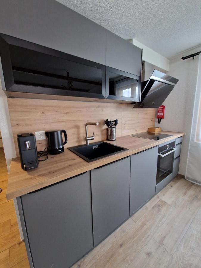 Fewo'S Und Apartment'S Schoeneck Давос Екстериор снимка